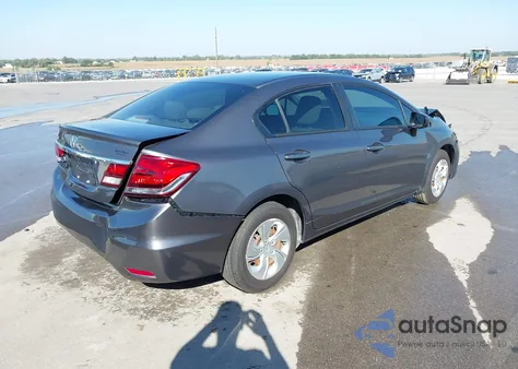 2015 Honda Civic Lx z USA, uszkodzony, nr VIN 2HGFB2F57FH559585